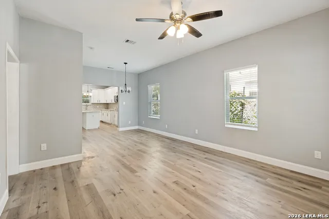 406 Gulf San Antonio, TX 78202