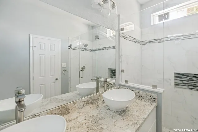 406 Gulf San Antonio, TX 78202