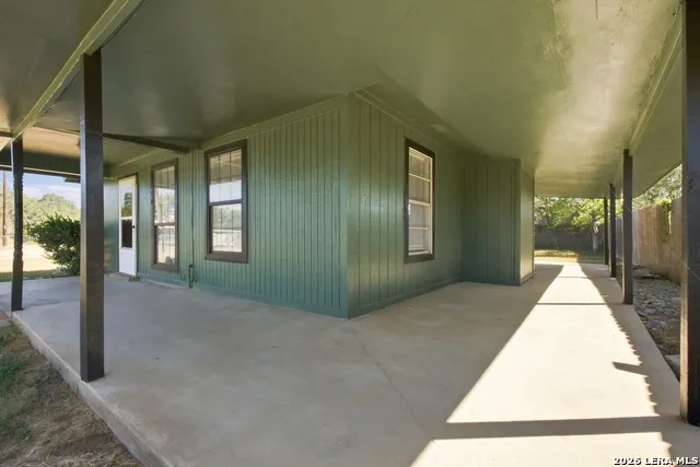 216 Tom Poth, TX 78147
