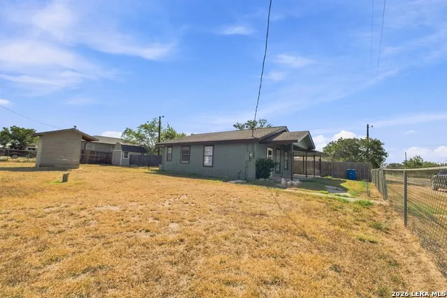 216 Tom Poth, TX 78147