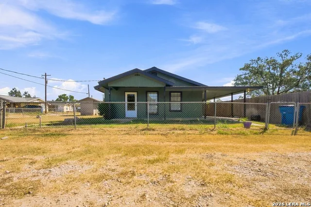 216 Tom Poth, TX 78147