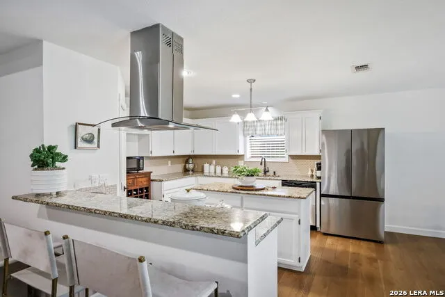 104 Bosque Seguin, TX 78155