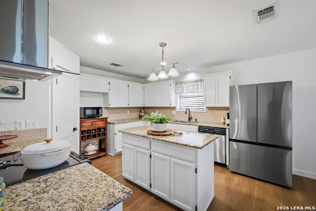 104 Bosque Seguin, TX 78155