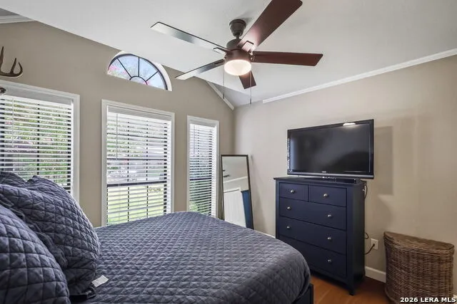104 Bosque Seguin, TX 78155