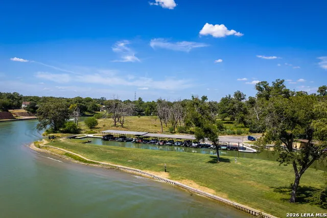 104 Bosque Seguin, TX 78155