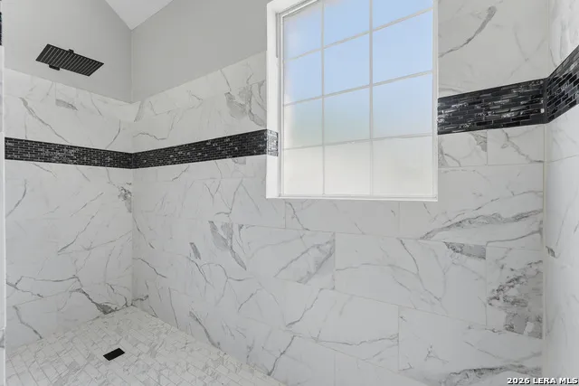 1832 Mountain Laurel Kerrville, TX 78028