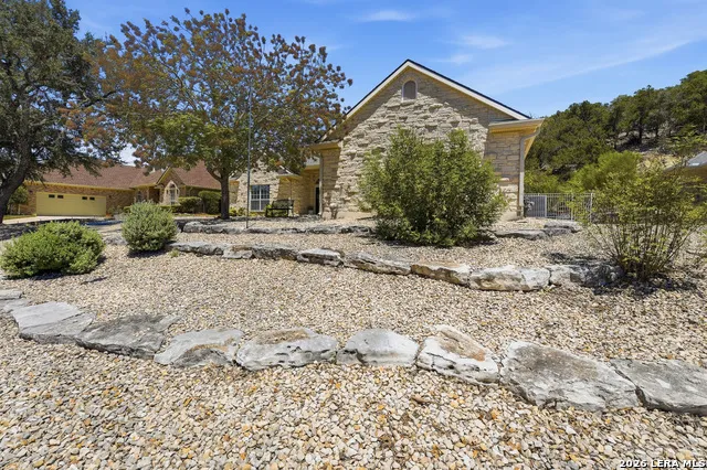 1832 Mountain Laurel Kerrville, TX 78028