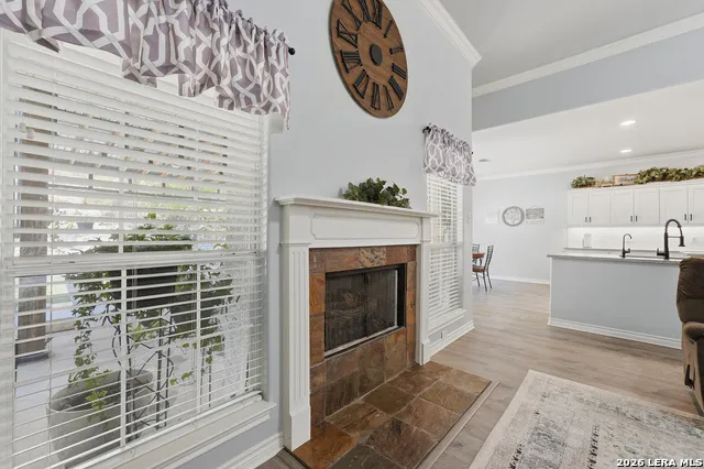 1832 Mountain Laurel Kerrville, TX 78028