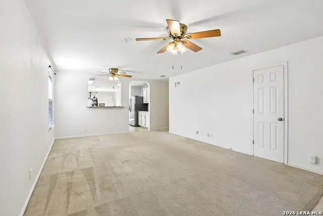 9022 Meadow Spgs Universal City, TX 78148