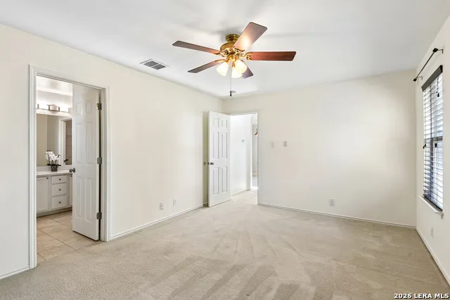 9022 Meadow Spgs Universal City, TX 78148