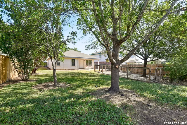 9022 Meadow Spgs Universal City, TX 78148
