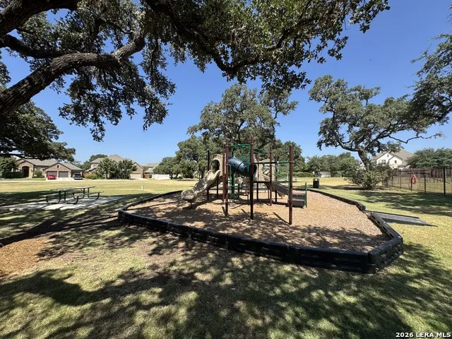 9827 Catell Boerne, TX 78006
