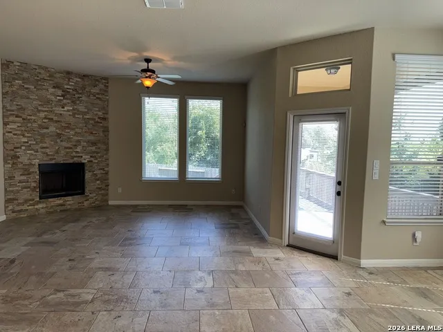 9827 Catell Boerne, TX 78006
