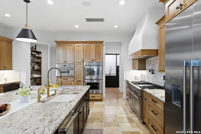 179 HORSESHOE BND Boerne, TX 78006