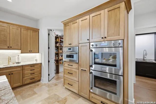 179 HORSESHOE BND Boerne, TX 78006