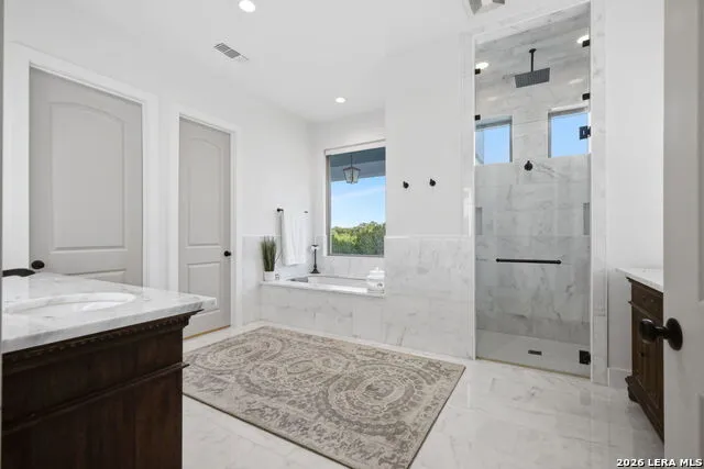 179 HORSESHOE BND Boerne, TX 78006