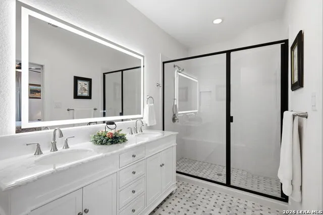 179 HORSESHOE BND Boerne, TX 78006