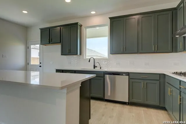 124 Peeps Ct. Adkins, TX 78101