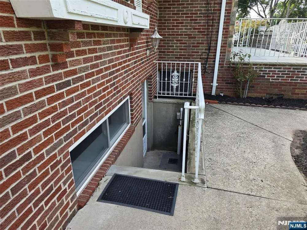225 Somerset Road Norwood, NJ 07648