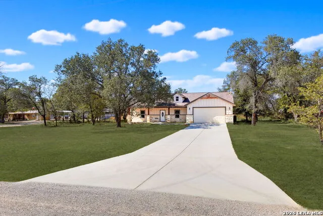 48 Grey Fox Poteet, TX 78065