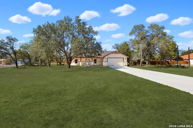 48 Grey Fox Poteet, TX 78065