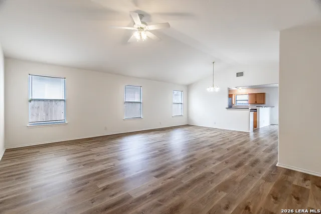 3304 Whisper Blf Schertz, TX 78108