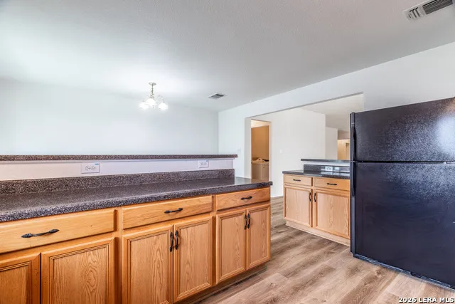 3304 Whisper Blf Schertz, TX 78108