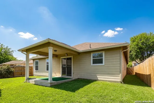 3304 Whisper Blf Schertz, TX 78108