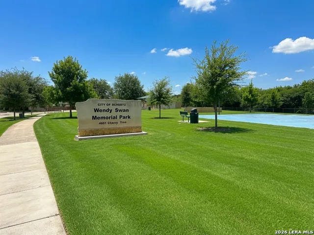 3304 Whisper Blf Schertz, TX 78108
