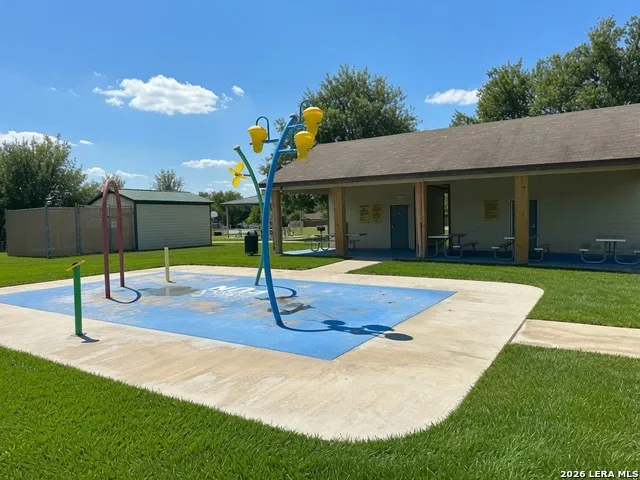 3304 Whisper Blf Schertz, TX 78108