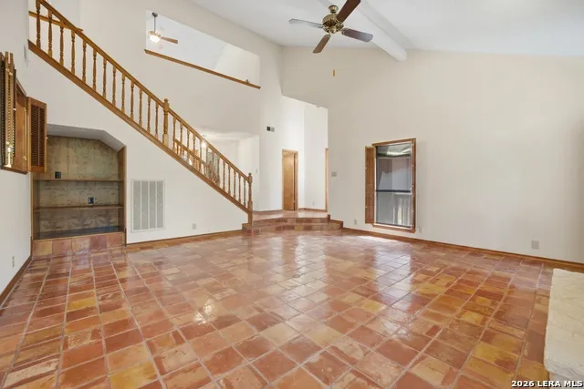 16719 SPRINGHILL DR San Antonio, TX 78232