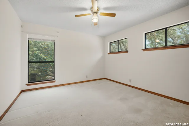 16719 SPRINGHILL DR San Antonio, TX 78232