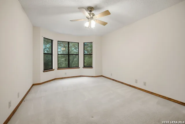 16719 SPRINGHILL DR San Antonio, TX 78232