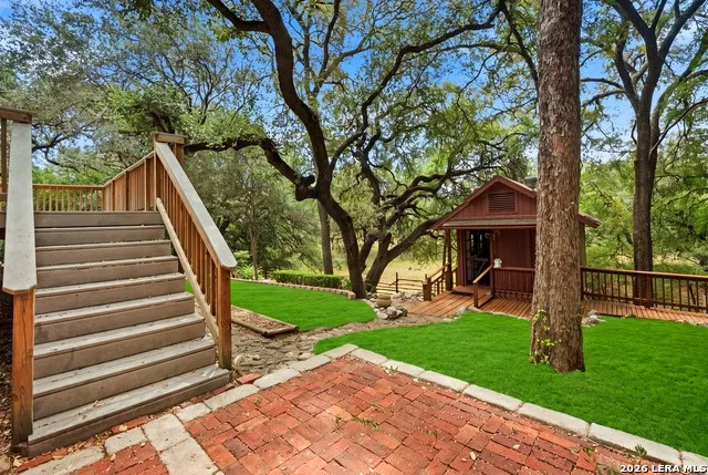 16719 SPRINGHILL DR San Antonio, TX 78232