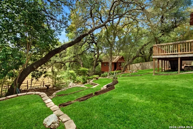 16719 SPRINGHILL DR San Antonio, TX 78232