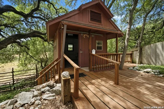 16719 SPRINGHILL DR San Antonio, TX 78232