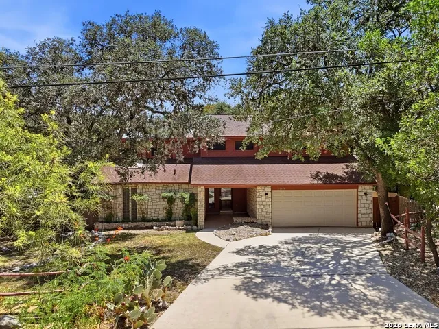 16719 SPRINGHILL DR San Antonio, TX 78232