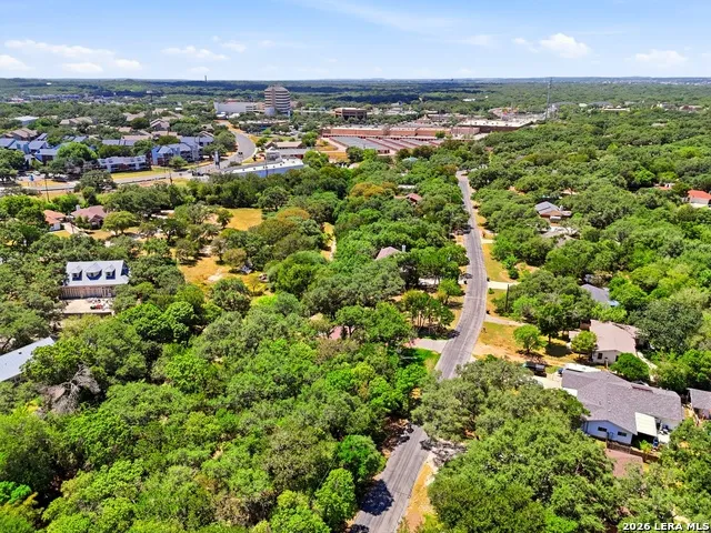 16719 SPRINGHILL DR San Antonio, TX 78232