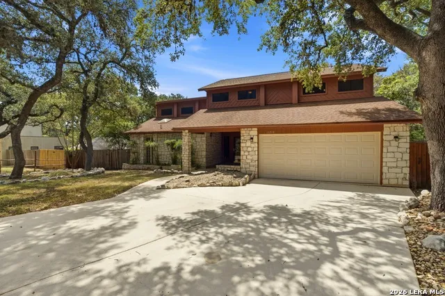 16719 SPRINGHILL DR San Antonio, TX 78232