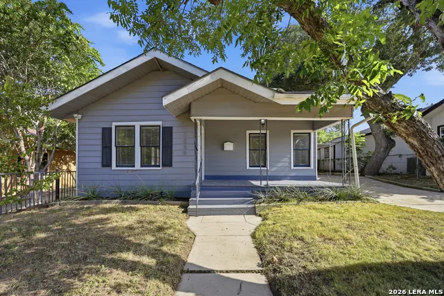 1239 KAYTON AVE San Antonio, TX 78210