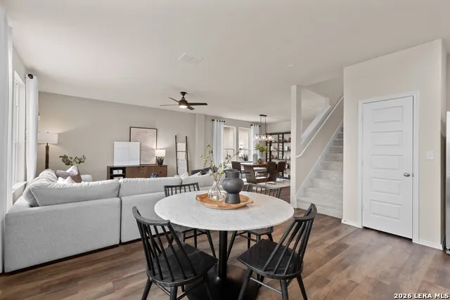 817 RUSTIC GRV Boerne, TX 78006