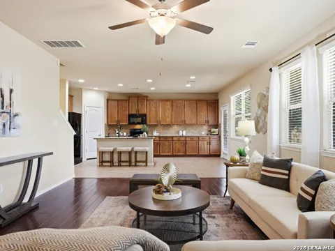 5819 Quiet Glen Dr