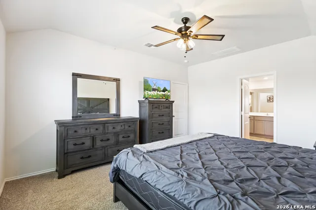 1004 VILLAGE RUN Seguin, TX 78155