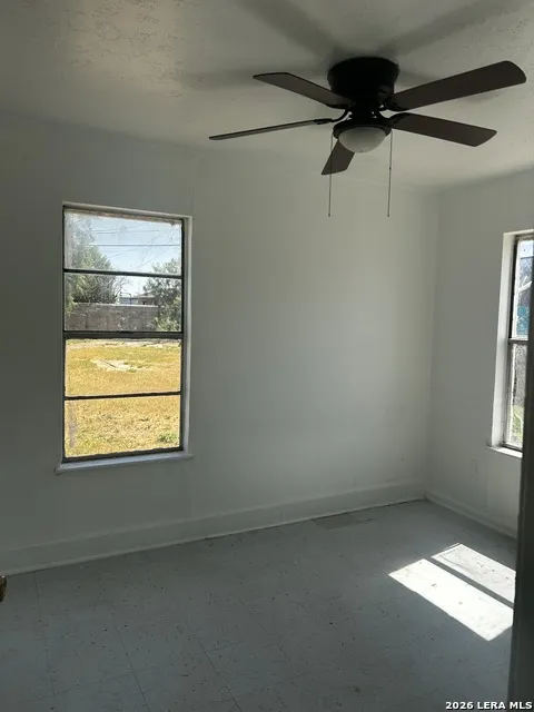1449 Juanita Dr Eagle Pass, TX 78852