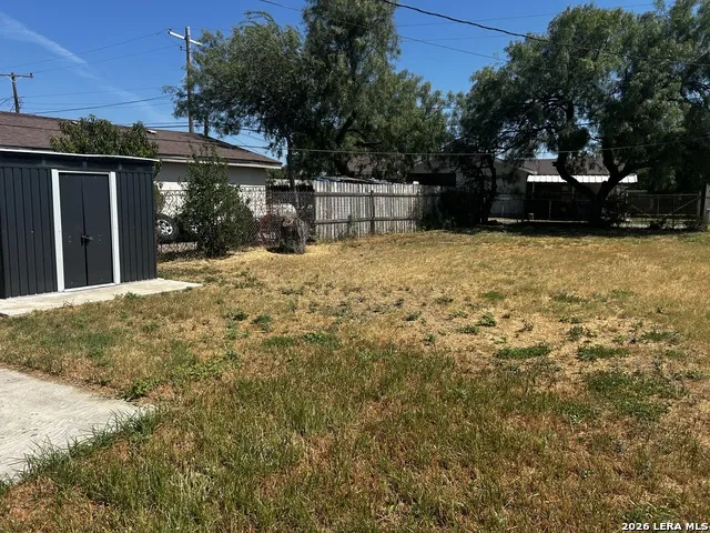 1449 Juanita Dr Eagle Pass, TX 78852