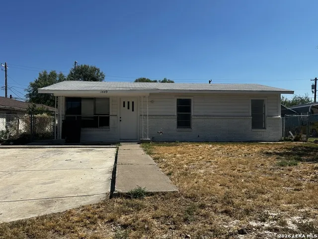 1449 Juanita Dr Eagle Pass, TX 78852