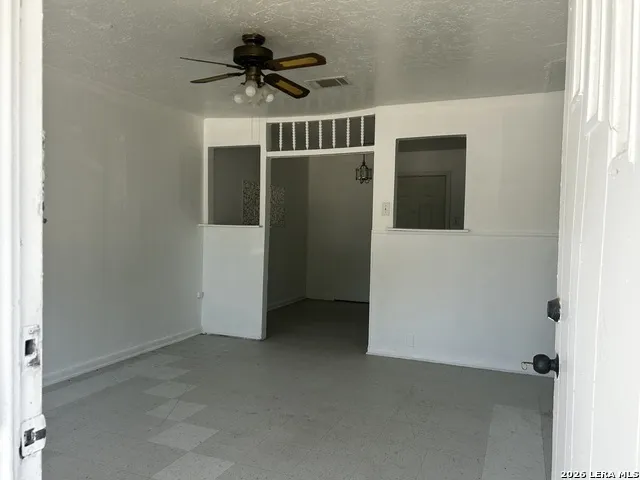 1449 Juanita Dr Eagle Pass, TX 78852