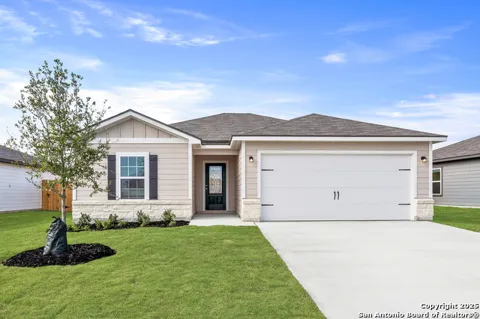 16016 Stratford Cove