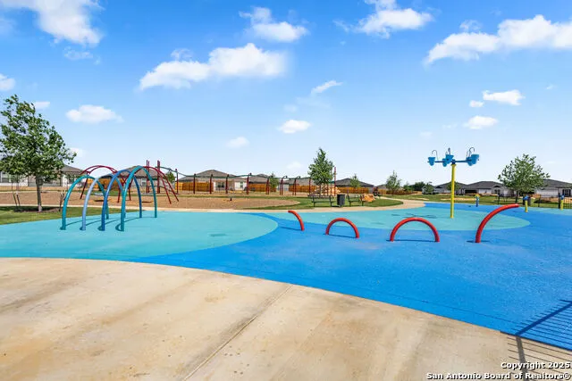 16016 Stratford Cove Lytle, TX 78052