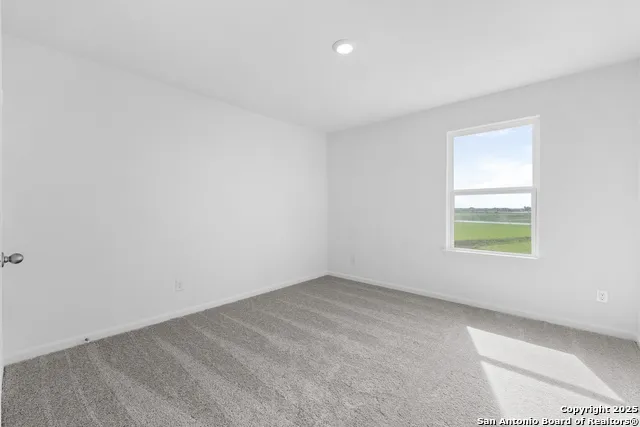 16001 Delgado Hills Lytle, TX 78052